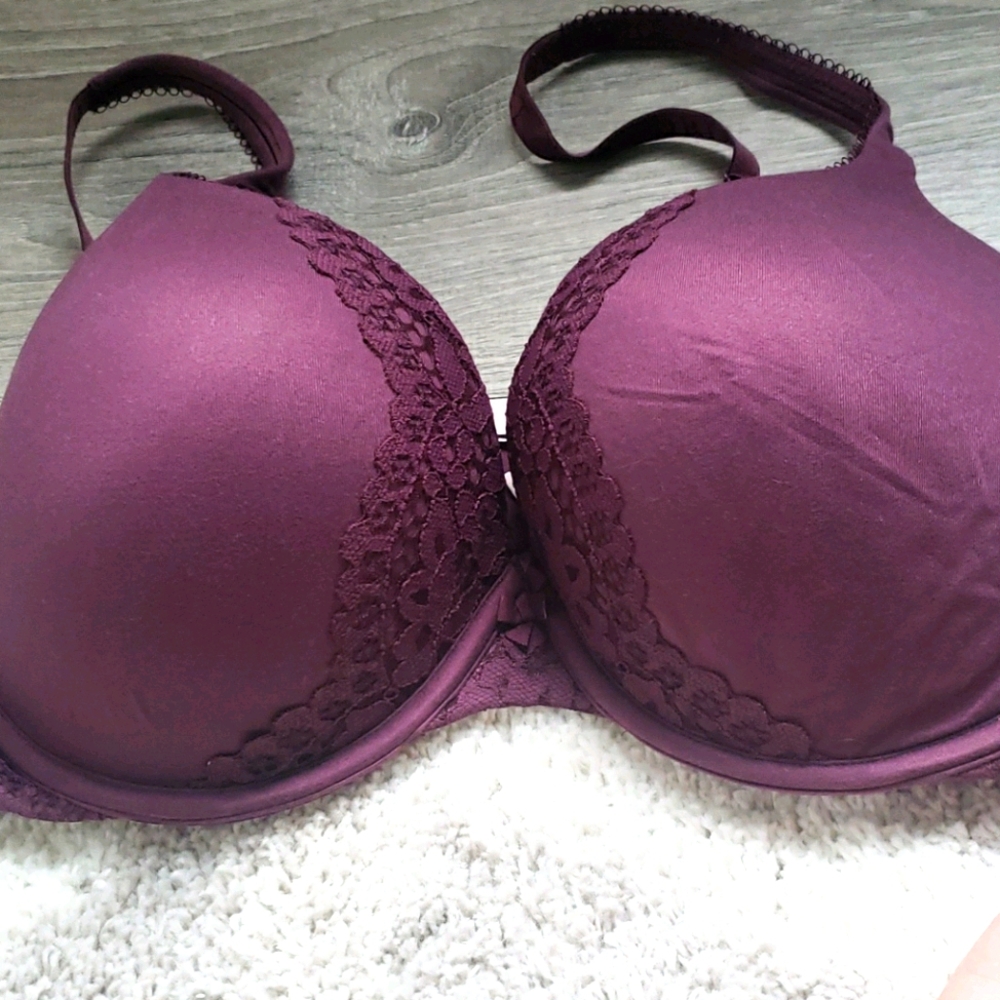 Victoria's Secret Body By Victoria Bra